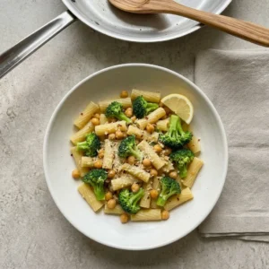 Broccoli Chickpea Pasta for a Quick Meatless Dinner Broccoli Chickpea Pasta Broccoli Chickpea Pasta with lemon, garlic, golden chickpeas, broccoli, and short pasta